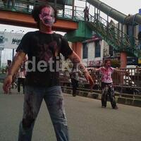 parade-zombie-peringati-7-tahun-lumpur-lapindo