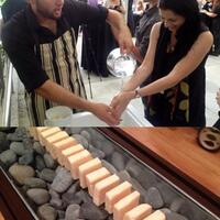 wow-bikin-sabun-mandi-dari-lemak-tubuhnya-sendiri