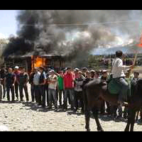 bbcpolisi-kyrgyz-bergerak-pada-centerra-demonstran-tambang-emas