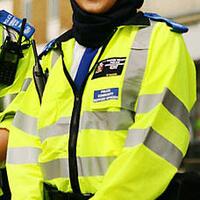 wakapolri-kalau-polwan-mau-pakai-jilbab-ya-berhenti-saja