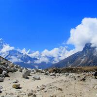 trip-ceria-ke-everest-base-camp-kallapathar-ngesot-ke-island-peak-with-7-summiter