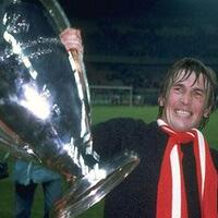 5-orang-yang-sukses-menjadi-pemain-dan-pelatih-sepakbola