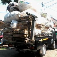 komunitas-sesama-dan-pemula-usaha-daur-ulang-limbah-plastik