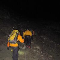 trip-ceria-ke-everest-base-camp-kallapathar-ngesot-ke-island-peak-with-7-summiter