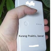 3-item-wajib-pengguna-gadget-di-luar-negeri