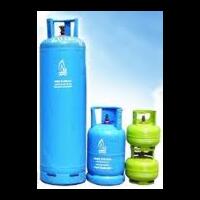 orang-jualan-sarung-tenun