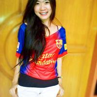 sweet-in-jersey--cewek-terlihat-cantik-kalo-pakai-baju-bola