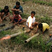 ada-dentuman-aneh-di-indonesia-gan