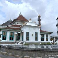 5-mesjid-terbesar-di-indonesia