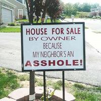 kisah-nyata-delapan-tahun-hidup-bertetangga-dengan-orang-gila