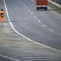 info-arti-garis-putih-ini-75-orang-ga-tau