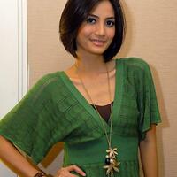 cowok-lebih-suka-rambut-cewek-kaya-gimana