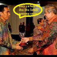 ga-berani-dekati-sby-ibu-ibu-minta-foto-bareng-jokowi