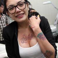 buat-para-pengemar-nikita-mirzani-masuk