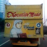 kalimat-kalimat-mutiara-kocak-pada-truk-trailer-angkot-pelampiasan-para-supir