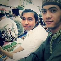 tempat-pelaksaan-shalat-ied-full-terpaksa-nyasar-di-emperan-toko