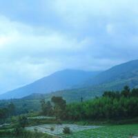 wisata-dieng-ibarat-terbang-ke-negeri-di-atas-awan