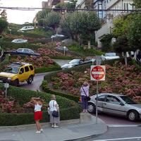 lombard-street-jalanan-paling-berliku-di-amerika-serikat