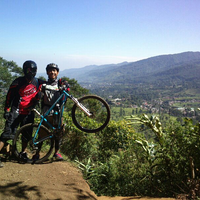 pemakai-hotrod-aka-hotroder