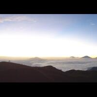 seperti-inikah-indahnya-sunrise-gunung-prau-16-18-agustus-2013