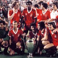 4-tim-medioker-paling-mengejutkan-dalam-sejarah-sepakbola