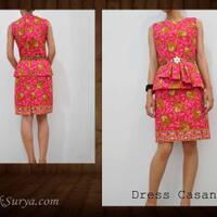 wanita-wanita-cantik-pembawa-baki-bendera-dari-tahun-ke-tahun