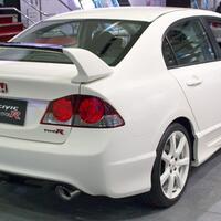 si-manis-new-civic-type-r-hatchback-evolusi-nouva-estilo