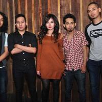 mulan-jameela-versi-band-gan