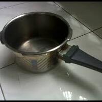 barang-barang-menyeramkan-yang-mungkin-pernah-agan-bawa-sekolah