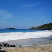 menikmati-indahnya-pantai-selatan-pulau-dewata-bali