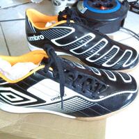 big-sale-sepatu-futsal--bola-umbro-original-----harga-terjun-bebas