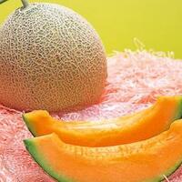 buah-melon-ini-harganya-rp-260-juta