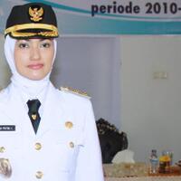 airin-adik-ipar-ratu-atut-disebut-wali-kota-tercantik