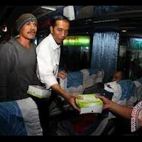 marah-jokowi-lempar-bundelan-data