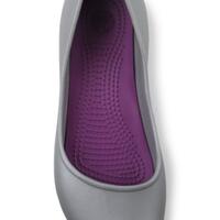 ask--sholat-memakai-sepatu-yang-lentur