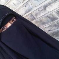 cantikan-mana-gan--jilbab-vs-igo-inside