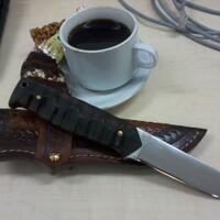 tempat-pamerin-semua-koleksi-pisau-lo-semua