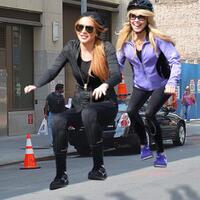 foto-foto-lucu-selebritis-naik-sepeda-tak-terlihat