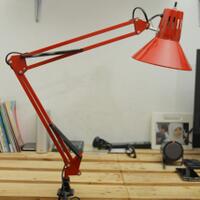 lampu-meja-anglepoise