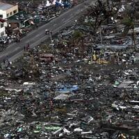 penampakan-kota-tacloban-filipina-dari-udara-sepekan-pasca-topan-haiyan