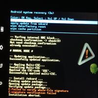 main-lounge-galaxytab-7quot-gt-p1000---part-1