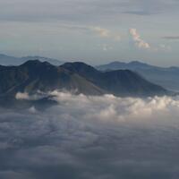 keindahan-pulau-di-atas-awan-pic-mampir-gan-gak-nyesel