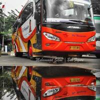 photograph-bus-mania-indonesia-poharyanto