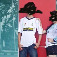 pake-baju-bola-tapi-gak-main-bola--norak