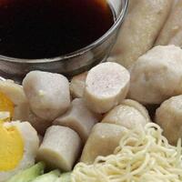 4-fakta-perseteruan-sumsel-dan-jambi-soal-pempek-kasih-solusi-gan