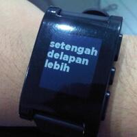 pebble-jam-unik-untuk-iphone-dan-android