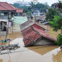 kisah-penyelamatan-70-anak-tk-jelang-subuh-saat-banjir-manado