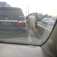 sering-menahan-buang-air-kecil-saat-terjebak-macet-ini-efek-buruknya