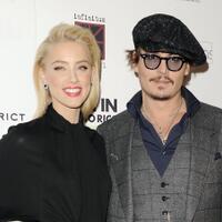 para-wanita-di-hidup-johnny-depp