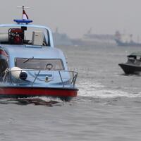 foto-patroli-keamanan-laut-dengan-speed-boat-ronin
